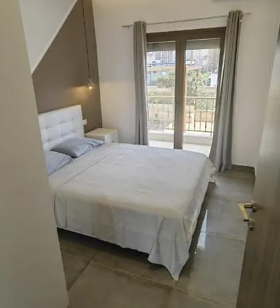 Theasis 2 Hébergement de vacances *