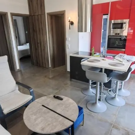 Theasis 2 펜션 네오스마르마라스