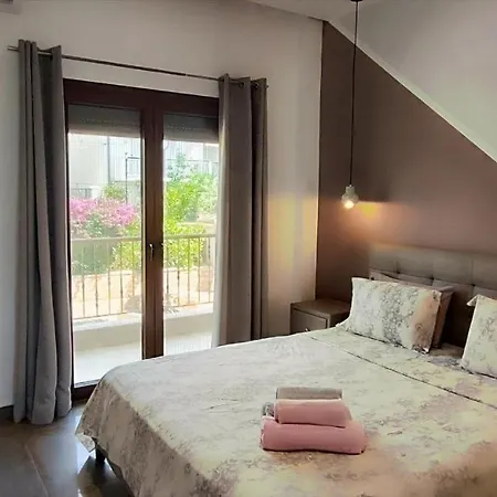 Theasis 2 Hébergement de vacances Neos Marmaras