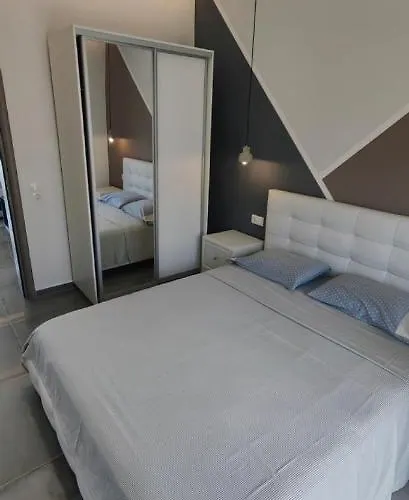 Сasa de vacaciones Theasis 2 *